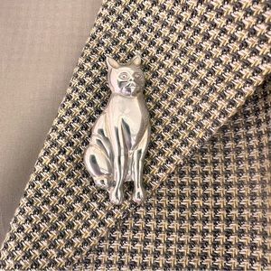 Vintage Sterling Silver Cat Pin, Sitting Grouchy Kitty, Cat Brooch